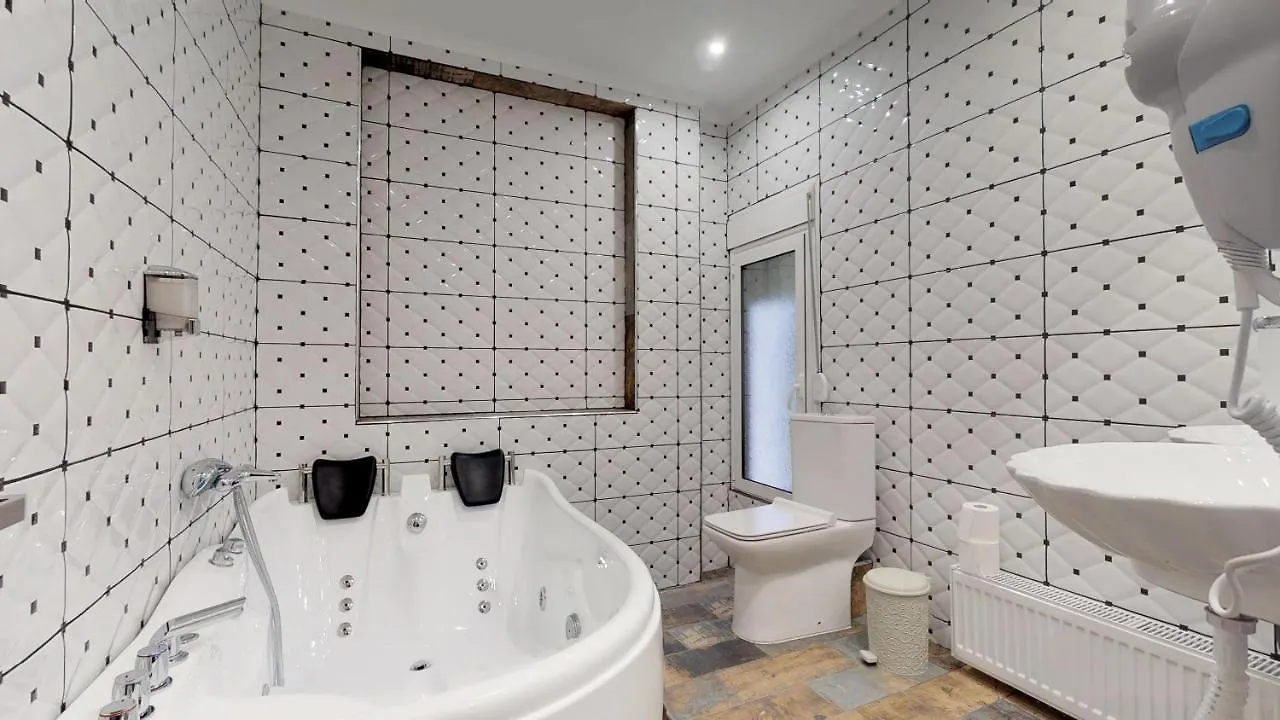 Luxury Living Apartments And Spa Thessaloniki 0*,  Griechenland