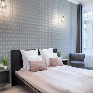 https://extra-central-and-new-studio.inbudapesthotels.com