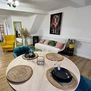 L'idylle De , Riorges France